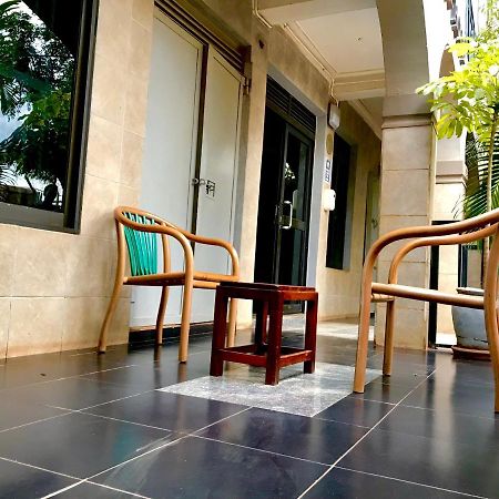 Capernaum Hotels Kyambogo  Eksteriør billede
