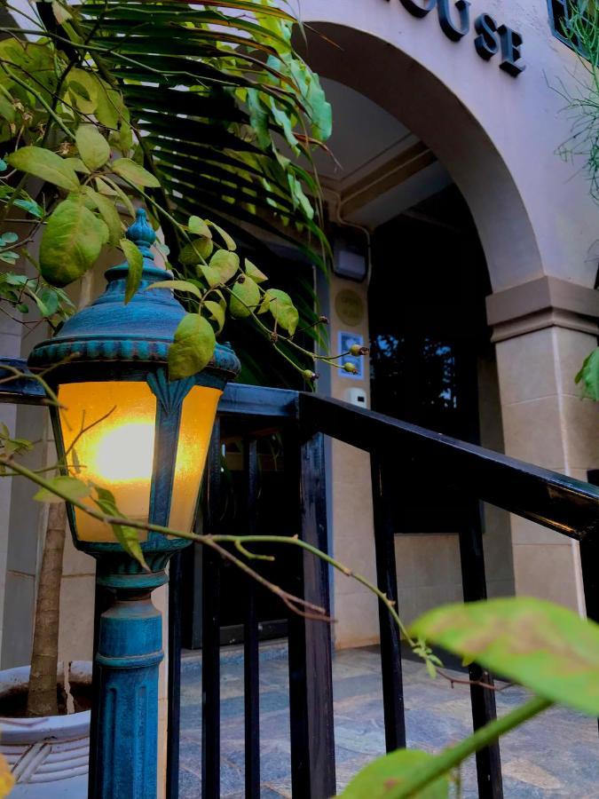 Capernaum Hotels Kyambogo  Eksteriør billede