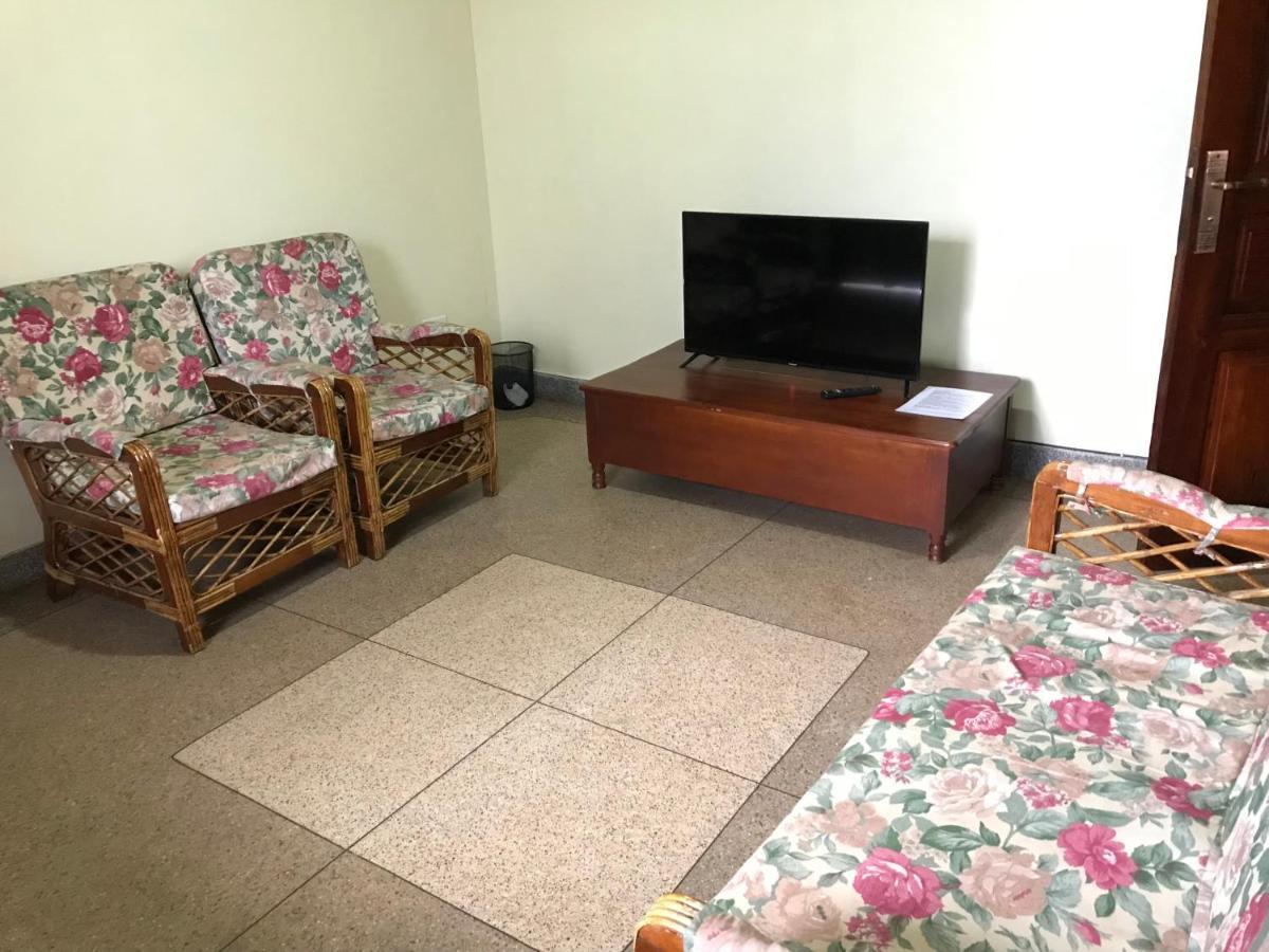Capernaum Hotels Kyambogo  Eksteriør billede