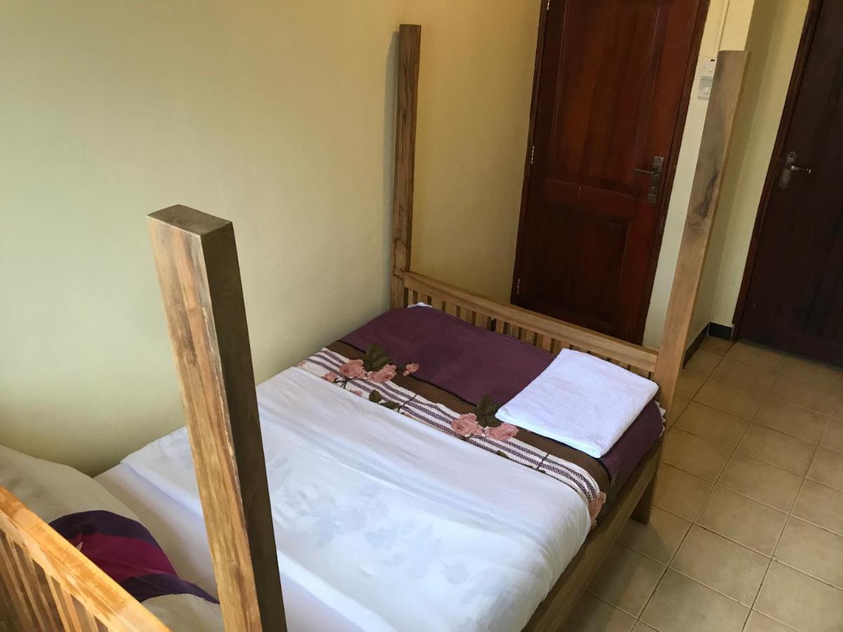 Capernaum Hotels Kyambogo  Eksteriør billede