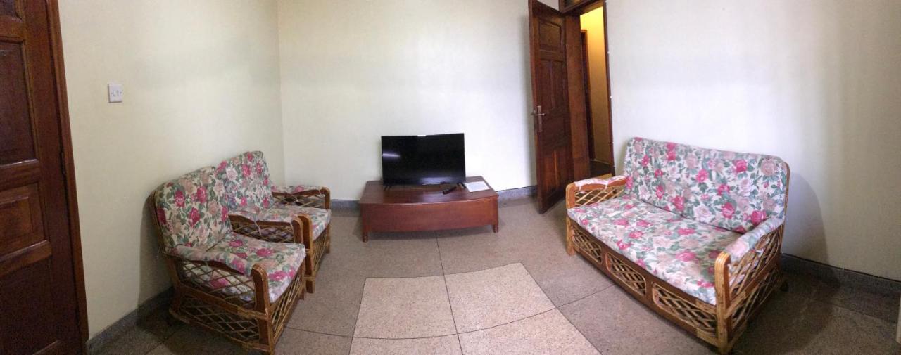 Capernaum Hotels Kyambogo  Eksteriør billede